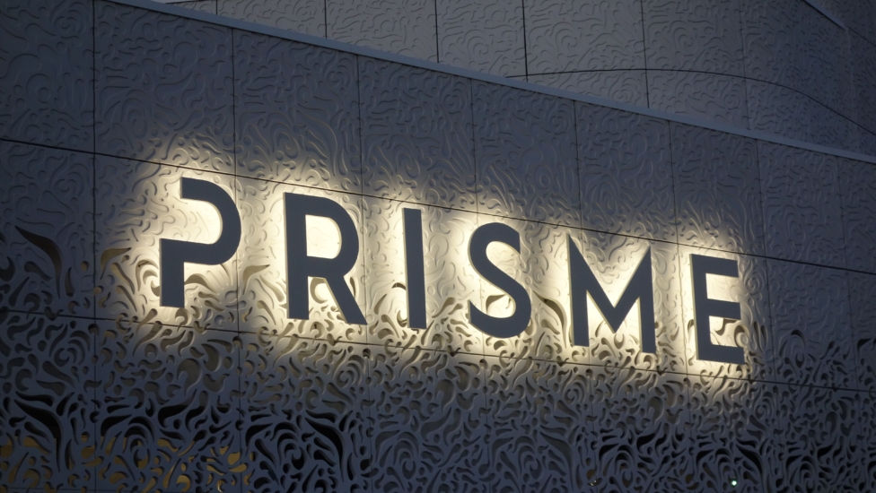 Logo de nuit - Le PRISME