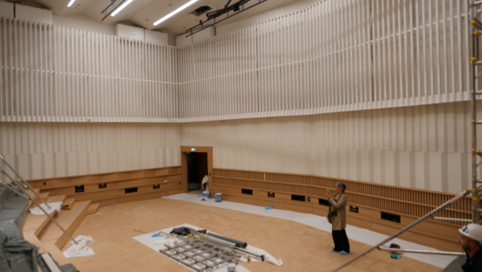 L1018146 studio 107