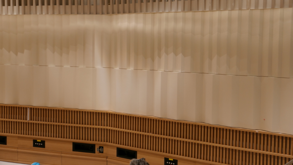 L1018147 studio 107